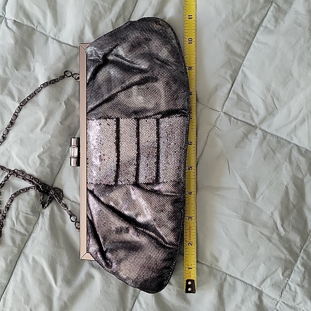 4 ASSORTMENTS OR EVENING BAGS - Picture 6 of 16